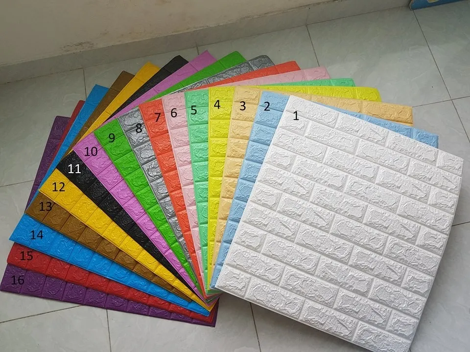 Nên sử dụng giấy dán tường hay xốp dán tường