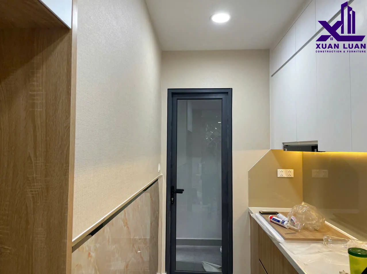 Thi công giấy dán tường tại Dĩ An, Bình Dương